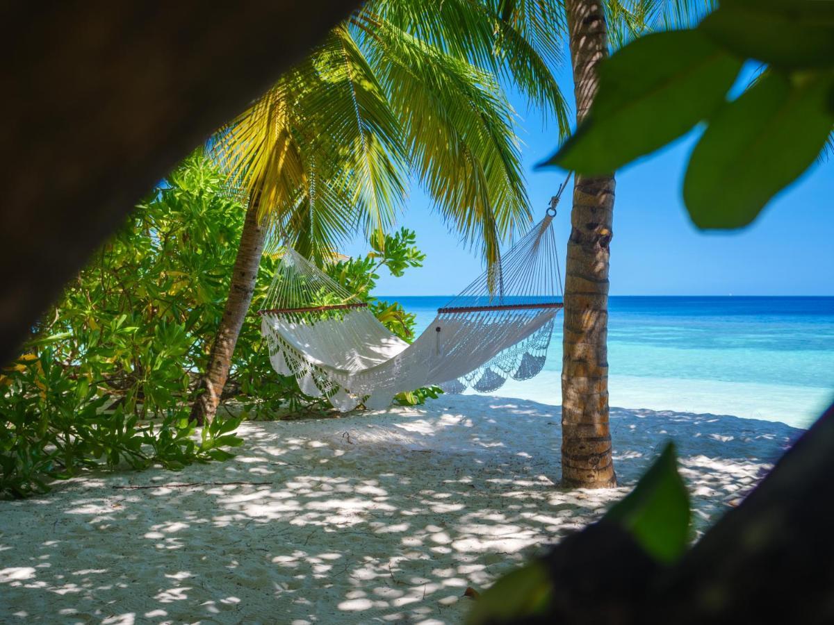 Mirihi Island Resort Bagian luar foto